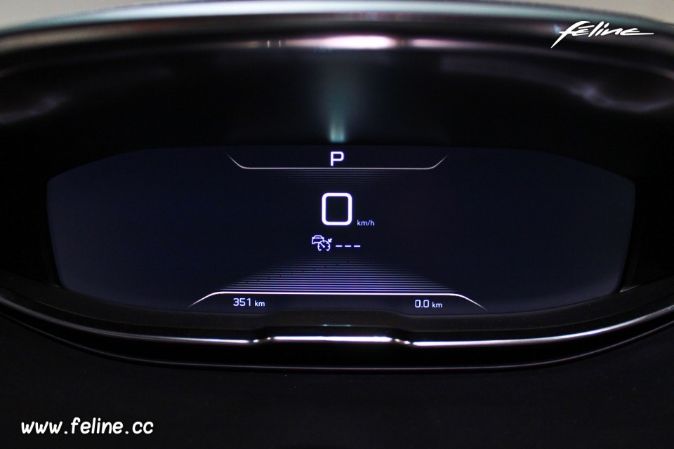 Photo combiné numérique i-Cockpit Peugeot 3008 II - Présentat