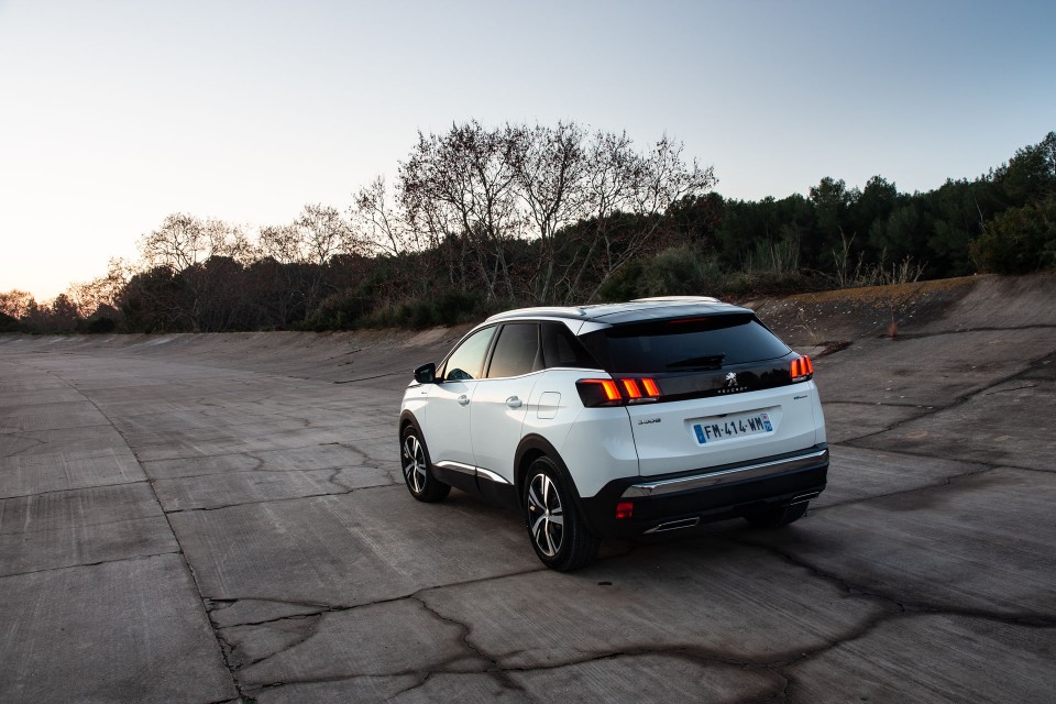 Photo Peugeot 3008 II GT HYbrid Blanc Nacré - Essais presse 202