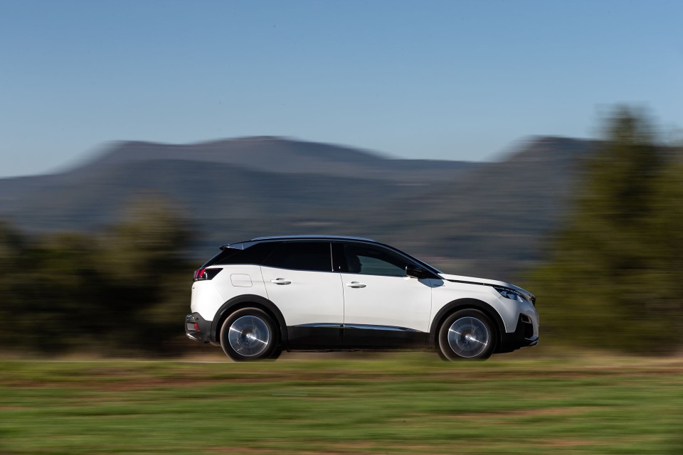 Photo Peugeot 3008 II GT HYbrid Blanc Nacré - Essais presse 202