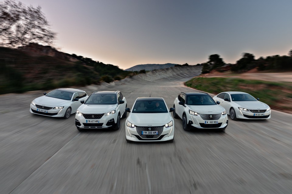 Photo Peugeot 3008 II GT HYbrid Blanc Nacré - Essais presse 202