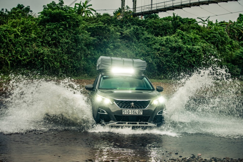 Photo Peugeot 3008 II Offroad Vietnam (2019)