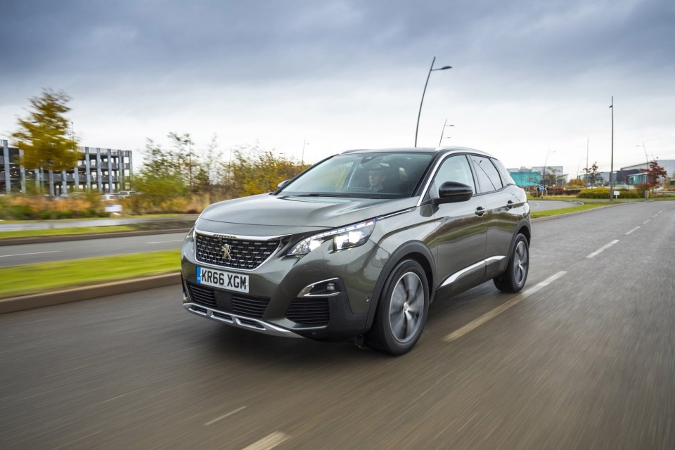 Photo officielle Peugeot 3008 II Allure Gris Amazonite (UK)