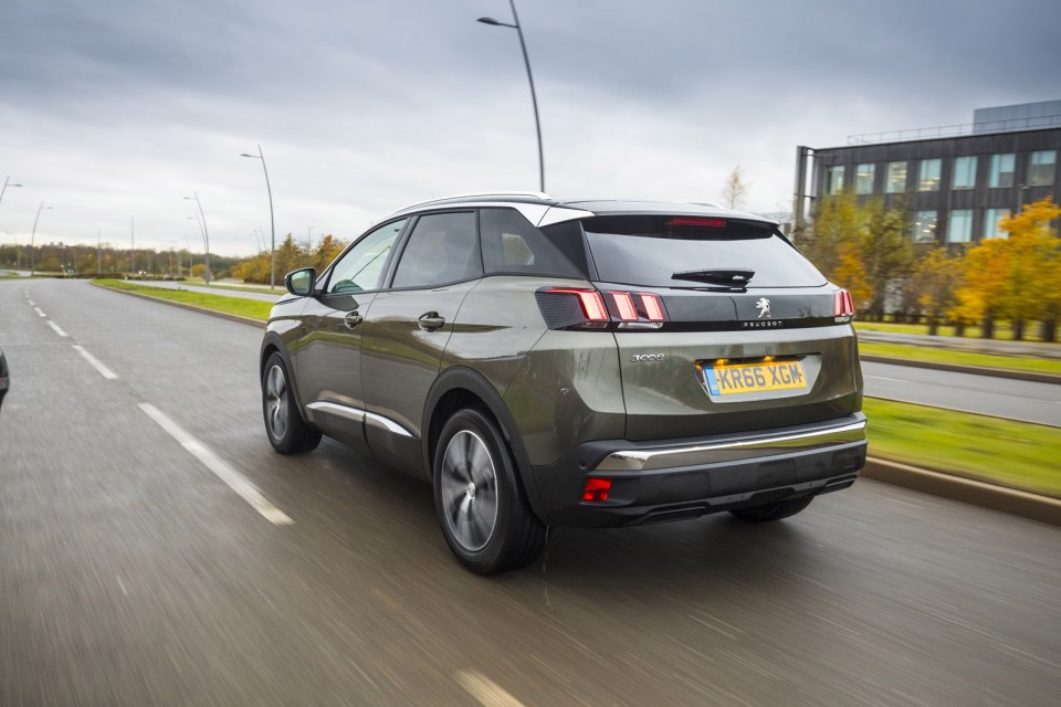 Photo officielle Peugeot 3008 II Allure Gris Amazonite (UK)