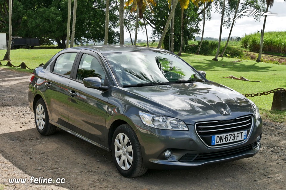 Photo 3/4 avant Peugeot 301 Active 1.6 HDi 92 (2016)