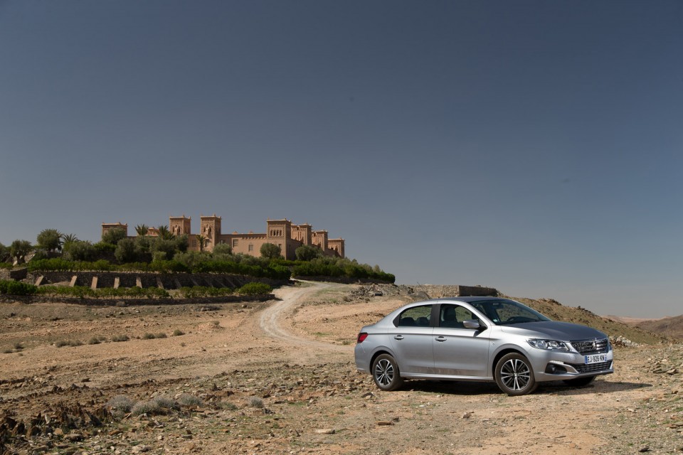 Photo Peugeot 301 I restylée Allure Gris Artense - Essais press