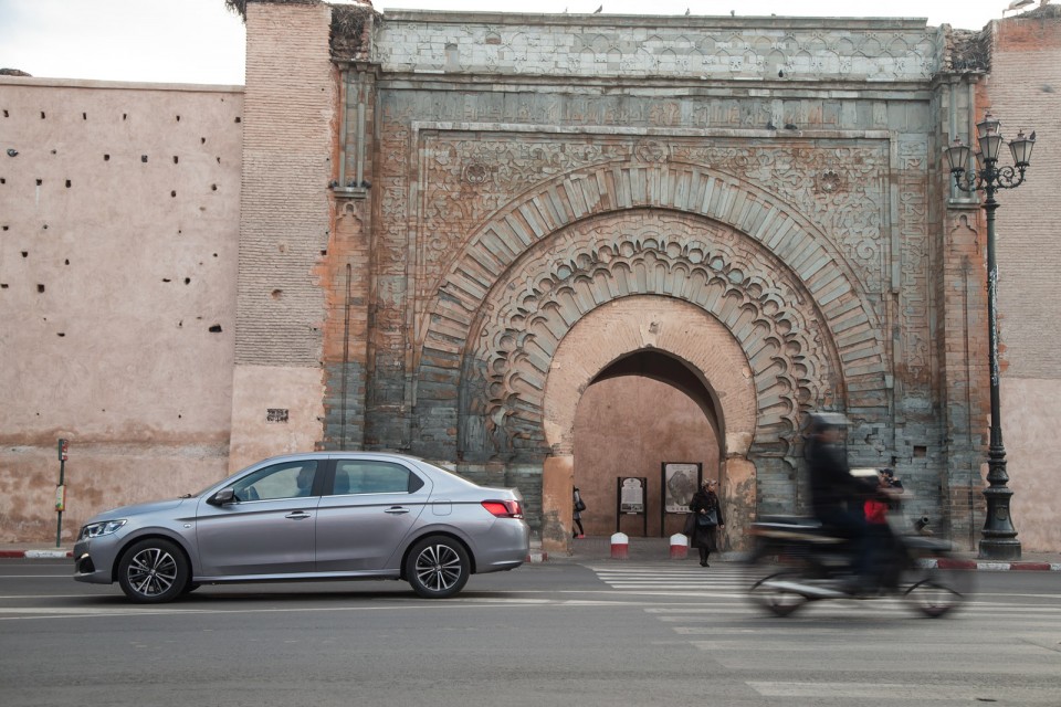 Photo Peugeot 301 I restylée Allure Gris Artense - Essais press