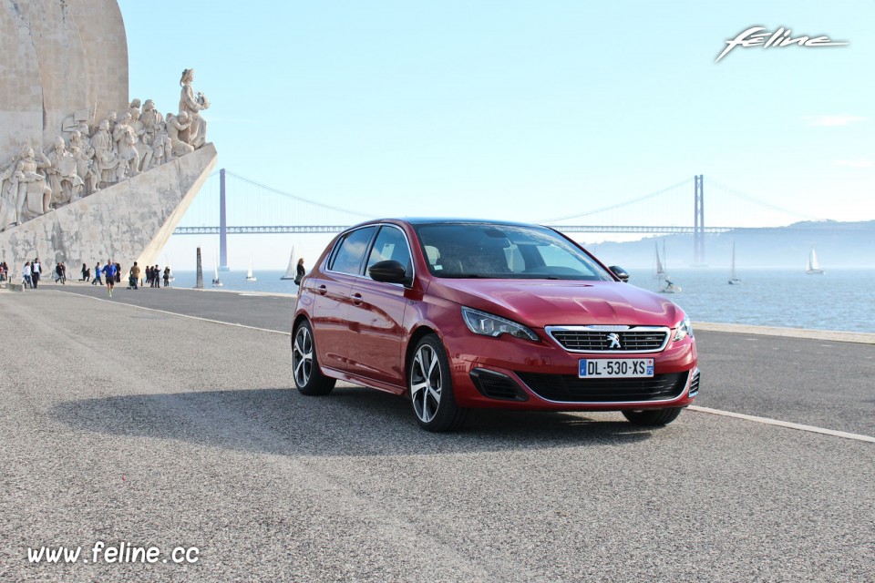 Photo Peugeot 308 GT Rouge Rubi - Essais 2015