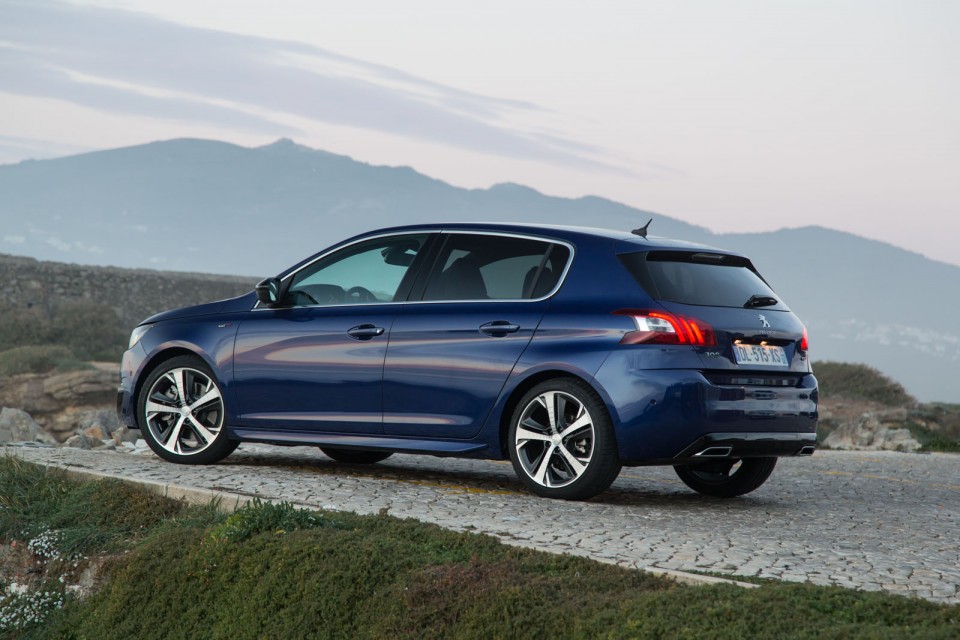 Photo Peugeot 308 GT Bleu Magnetic - Essais 2015