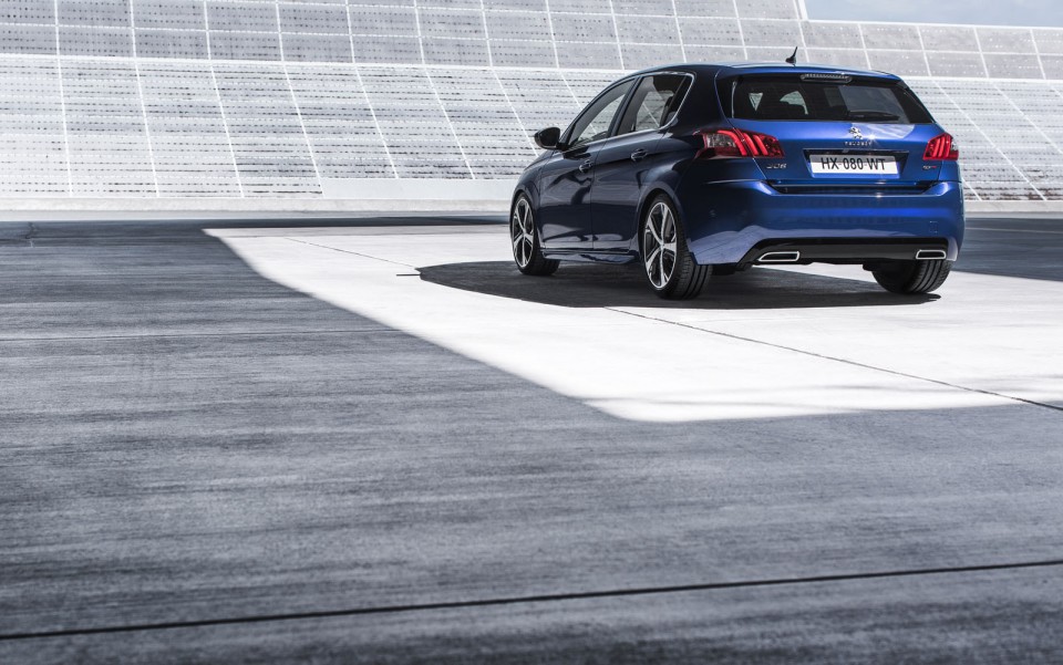 Photo Peugeot 308 GT Bleu Magnetic