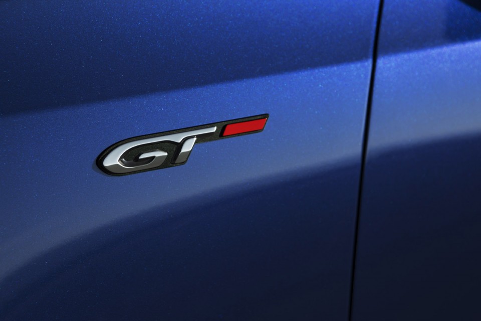 Photo officielle badge GT Peugeot 308 GT restylée (2017)