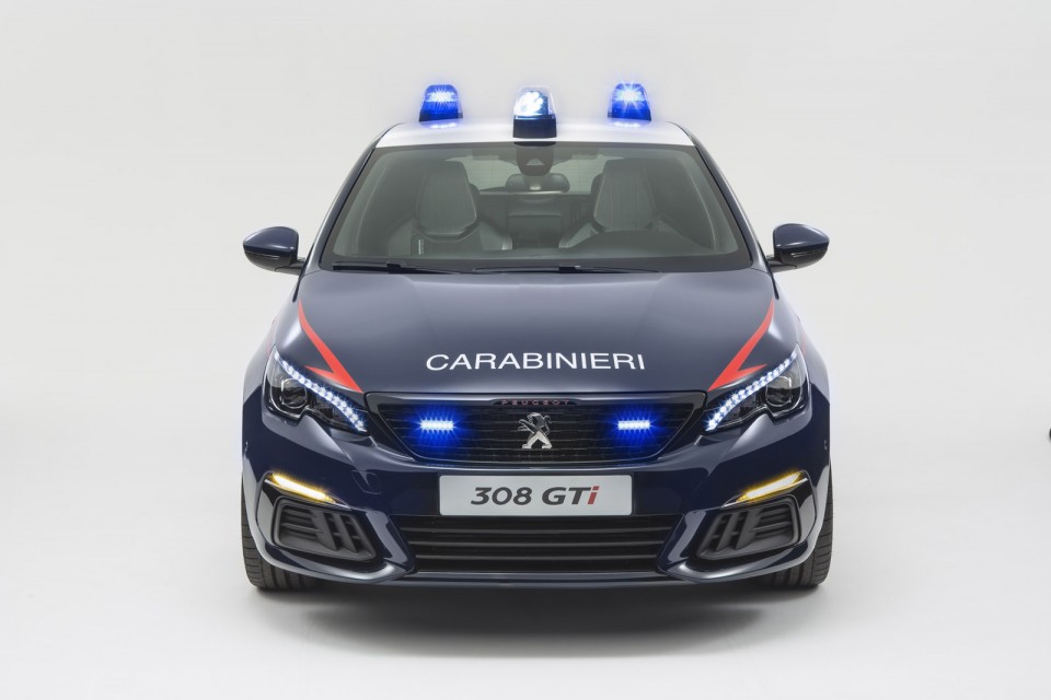 Photo face avant Peugeot 308 GTi Carabinieri Italie (2017)