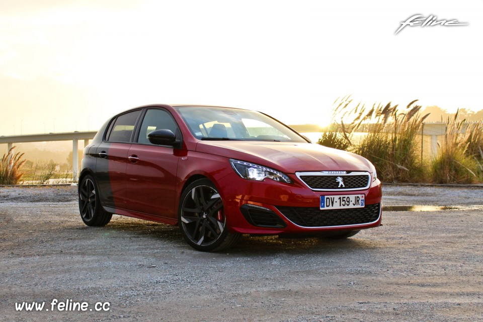 Photo essai Peugeot 308 GTi by Peugeot Sport (2015) - 1.6 THP 270