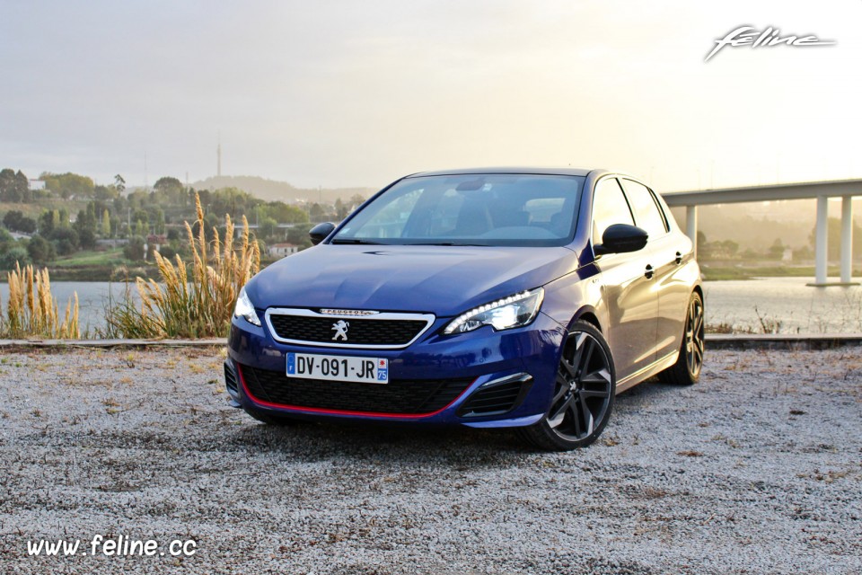 Photo essai Peugeot 308 GTi by Peugeot Sport (2015) - 1.6 THP 270