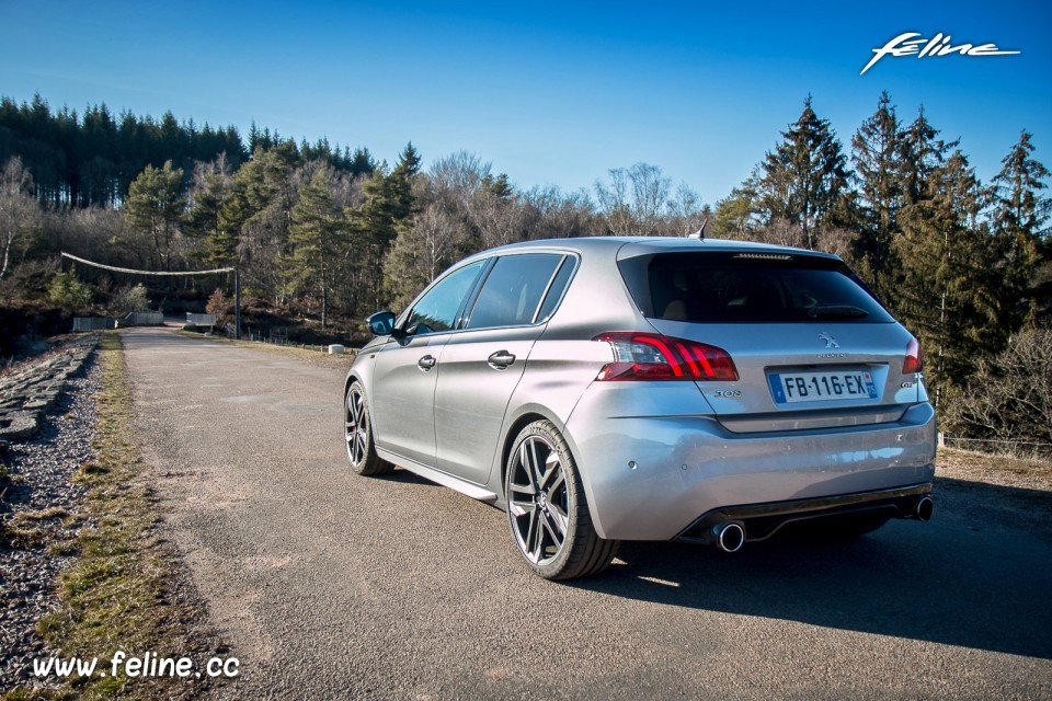 Photo essai Peugeot 308 GTi II PureTech 263 BVM6 (2019)