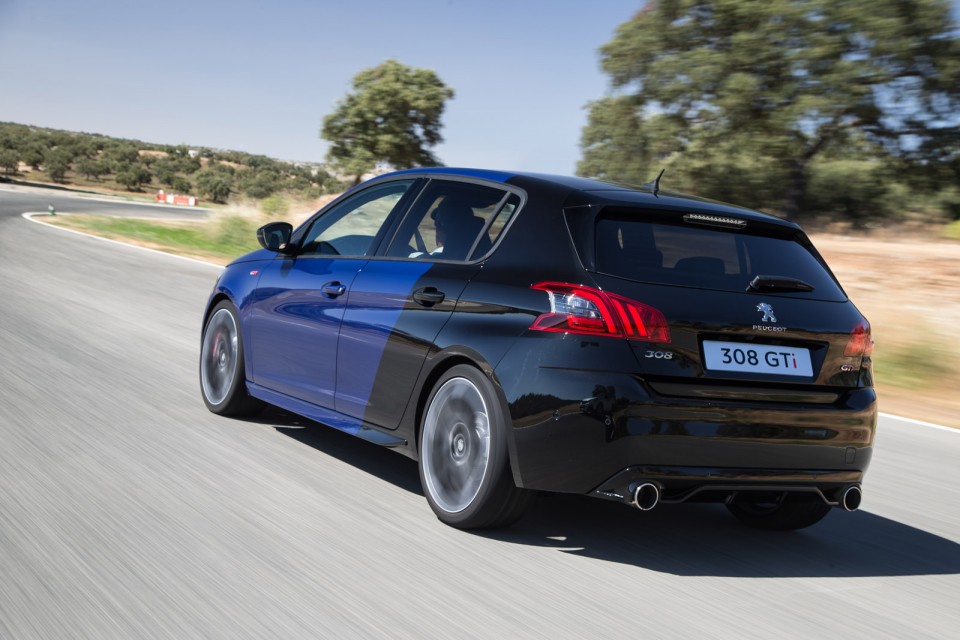 Photo 3/4 arrière Peugeot 308 GTi restylée Coupe Franche Bleue