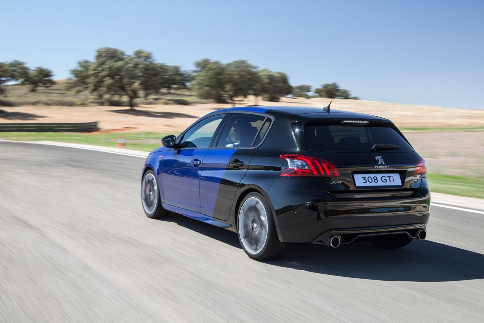 Photo 3/4 arrière Peugeot 308 GTi restylée Coupe Franche Bleue