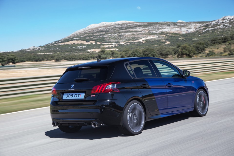 Photo 3/4 arrière Peugeot 308 GTi restylée Coupe Franche Bleue