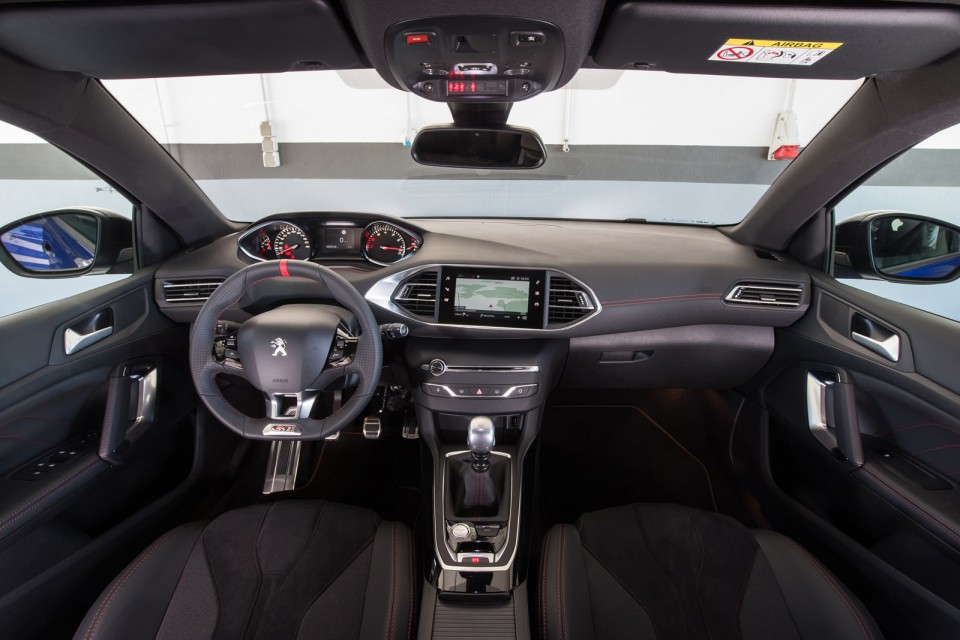 Photo intérieur i-Cockpit Peugeot 308 GTi restylée - Essais ci