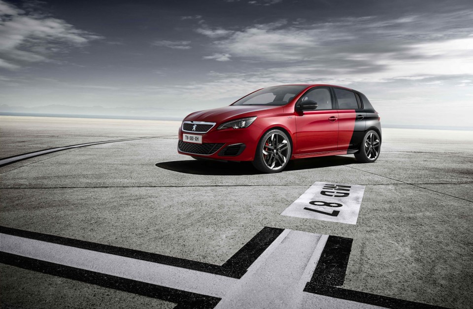 Photo officielle Peugeot 308 GTi by Peugeot Sport (2015)