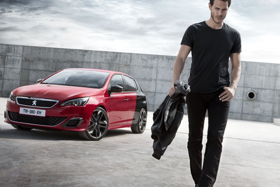 Photo officielle Peugeot 308 GTi by Peugeot Sport (2015)