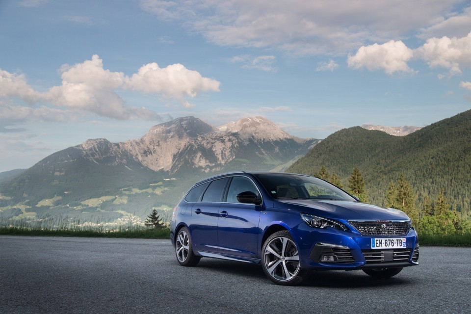 Photo 3/4 avant Peugeot 308 II SW GT restylée - Essais presse 2