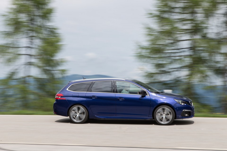 Photo officielle Peugeot 308 II SW GT restylée - Essais presse