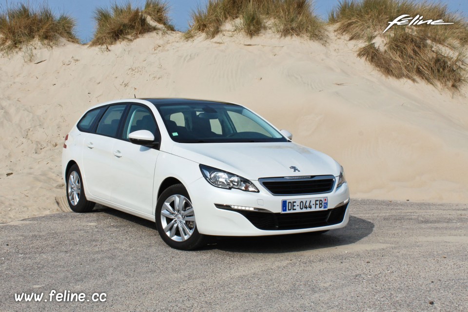 Photo 3/4 avant Peugeot 308 SW II Business Pack Blanc Nacré - 1.6 BlueHDi 120