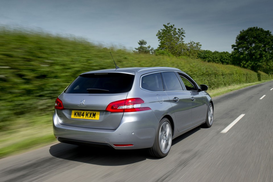 Photo Peugeot 308 SW II Féline Gris Aluminium (UK)