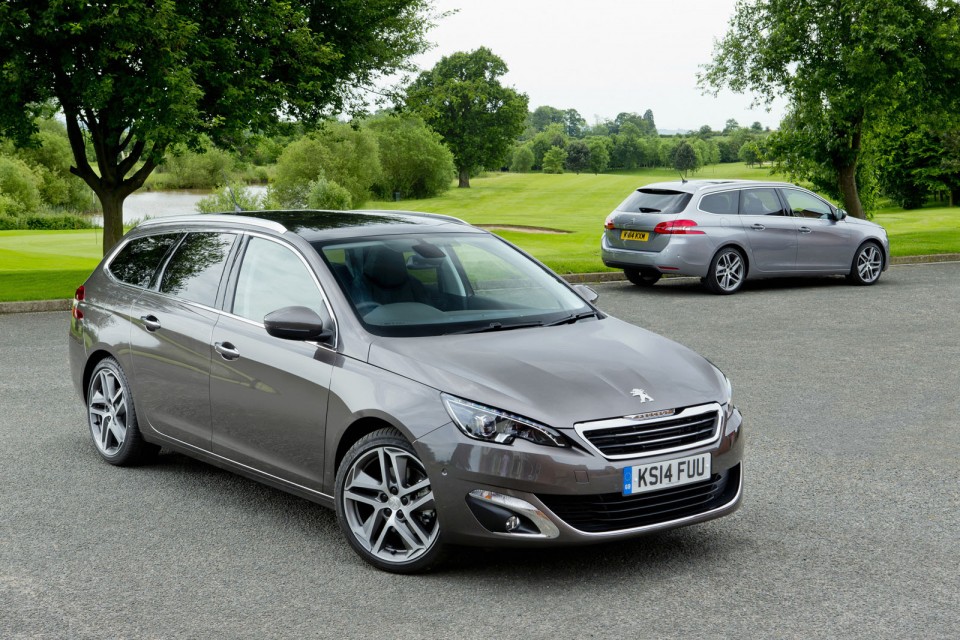 Photo Peugeot 308 SW II Féline Gris Moka (UK)