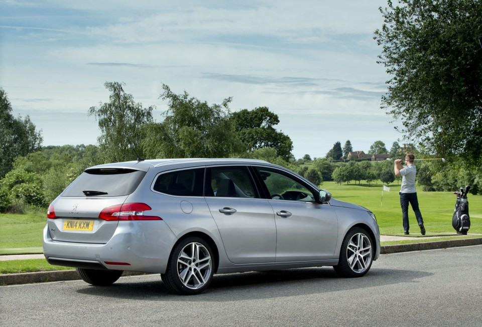 Photo Peugeot 308 SW II Féline Gris Aluminium (UK)