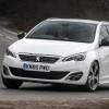 Photo route Peugeot 308 SW II GT Line Blanc Nacré (UK)