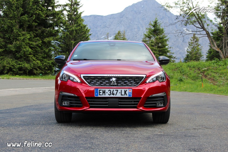 Photo face avant essai Peugeot 308 II GT Line restylée (2017)