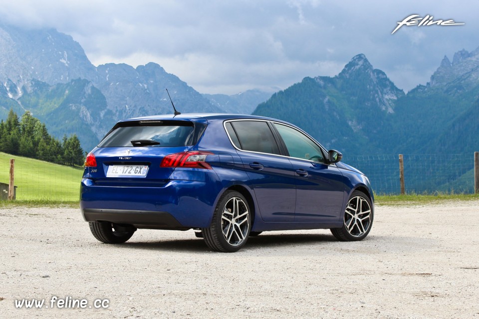 Photo 3/4 arrière essai Peugeot 308 II Allure restylée (2017)