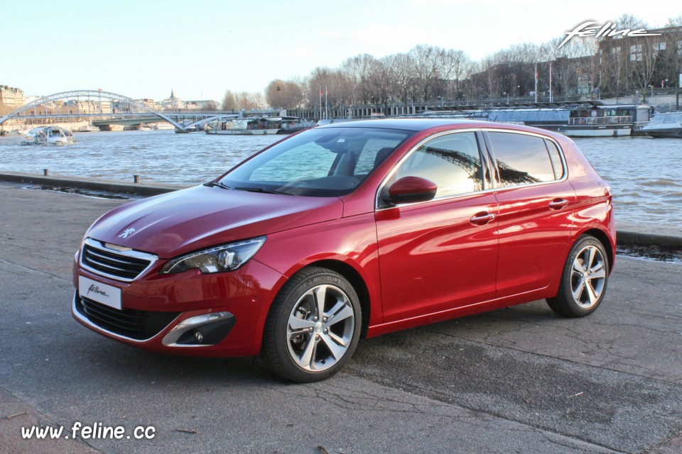 Photo Essai Peugeot 308 II Allure Rouge Rubi - 1.6 THP 125 ch BVM6 - 3-032