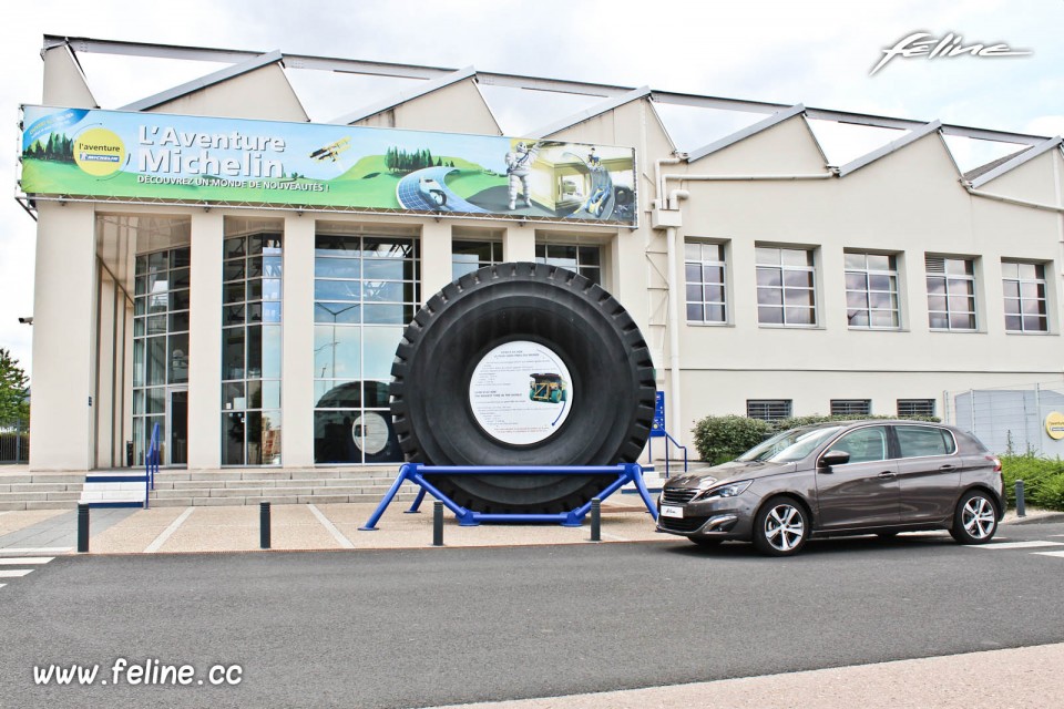 Le plus gros pneu du monde Michelin & Peugeot 308 II Allure Gris