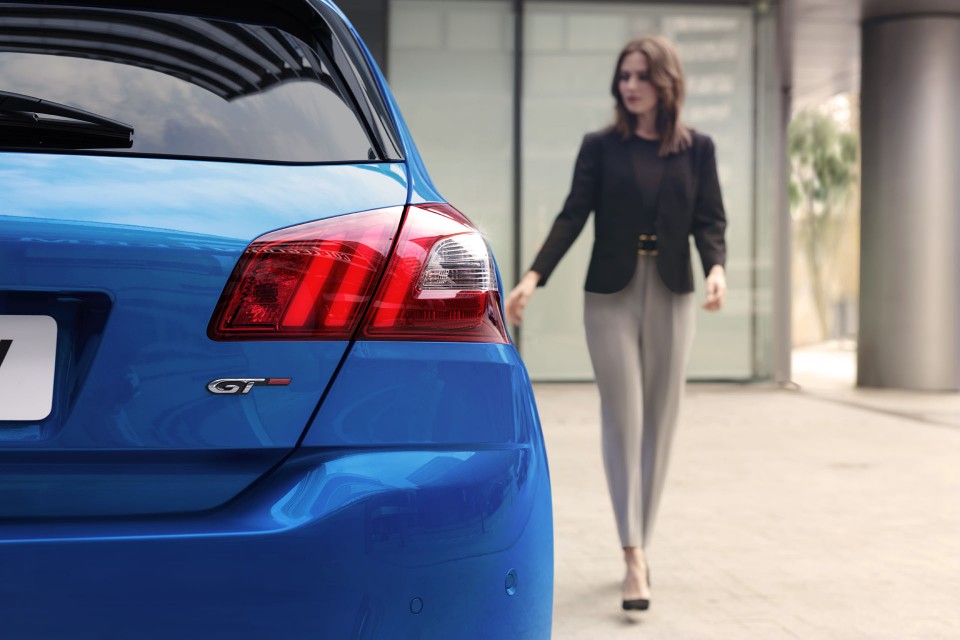 Photo sigle GT Peugeot 308 II Bleu Vertigo restylée (2020)