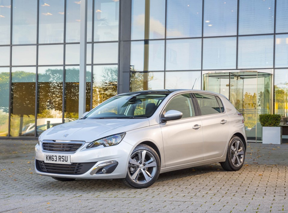 Photo officielle Peugeot 308 II Allure Gris Aluminium (UK)