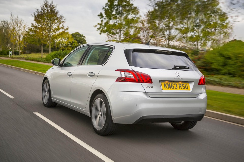 Photo officielle Peugeot 308 II Allure Gris Aluminium (UK)