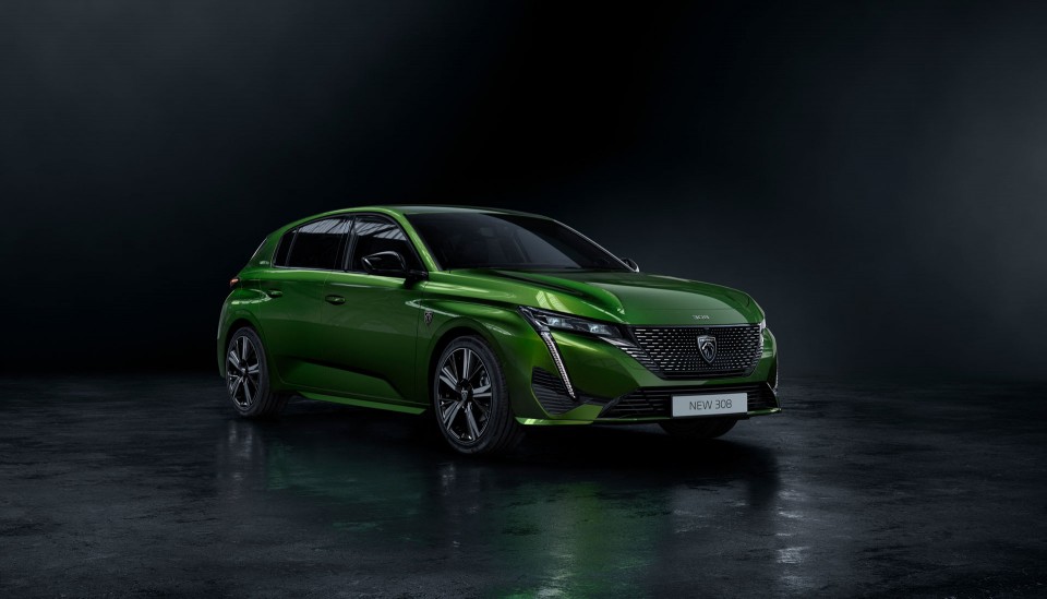 Photo officielle 3/4 avant Peugeot 308 III Vert Olivine (2021)