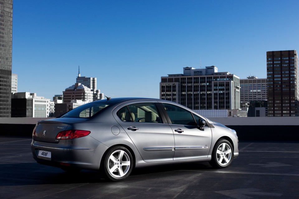 Photo Peugeot 408 I phase 1 (2010)