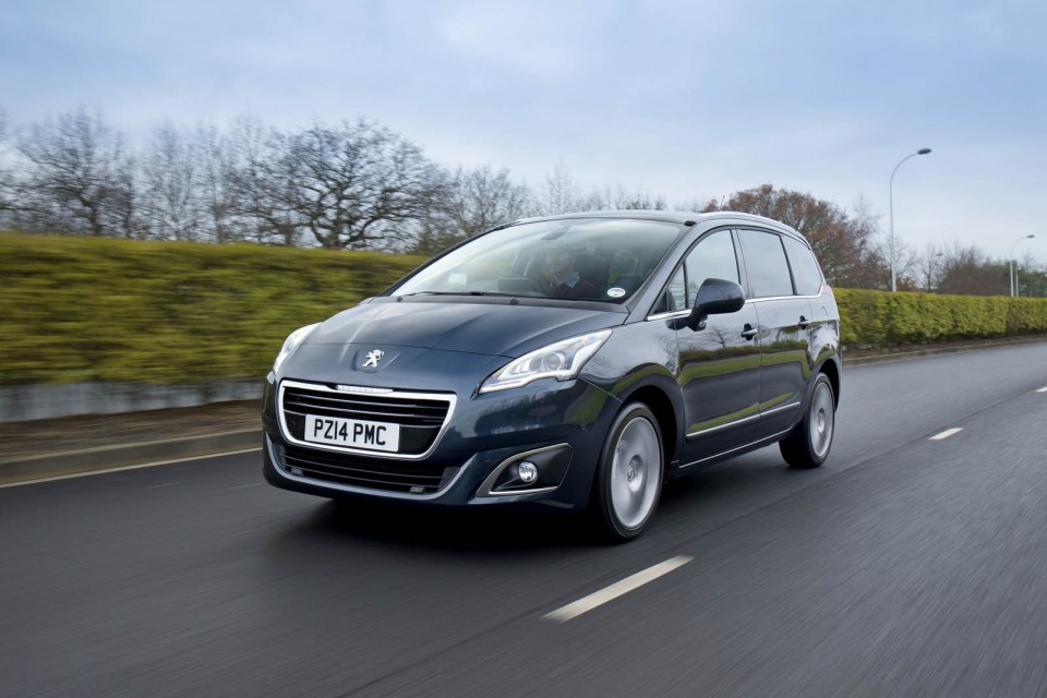 Photo Peugeot 5008 I Allure Bleu Bourrasque (restylée 2013) (UK)