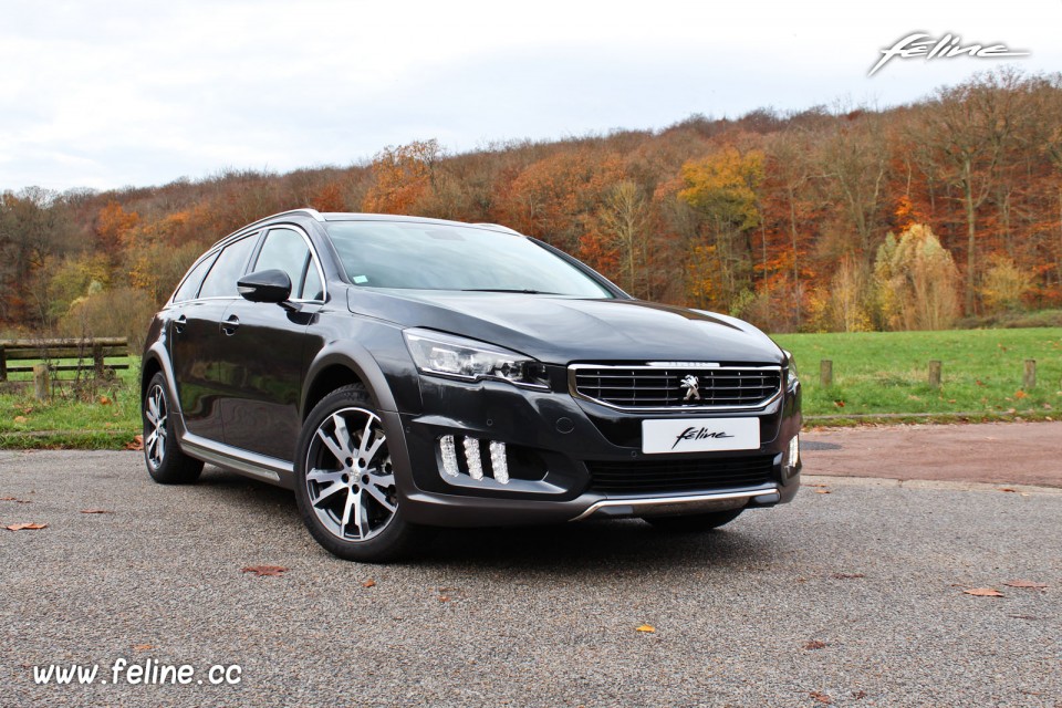 Photo essai Peugeot 508 RXH I phase 2 Gris Haria 2.0 HDi HYbrid4