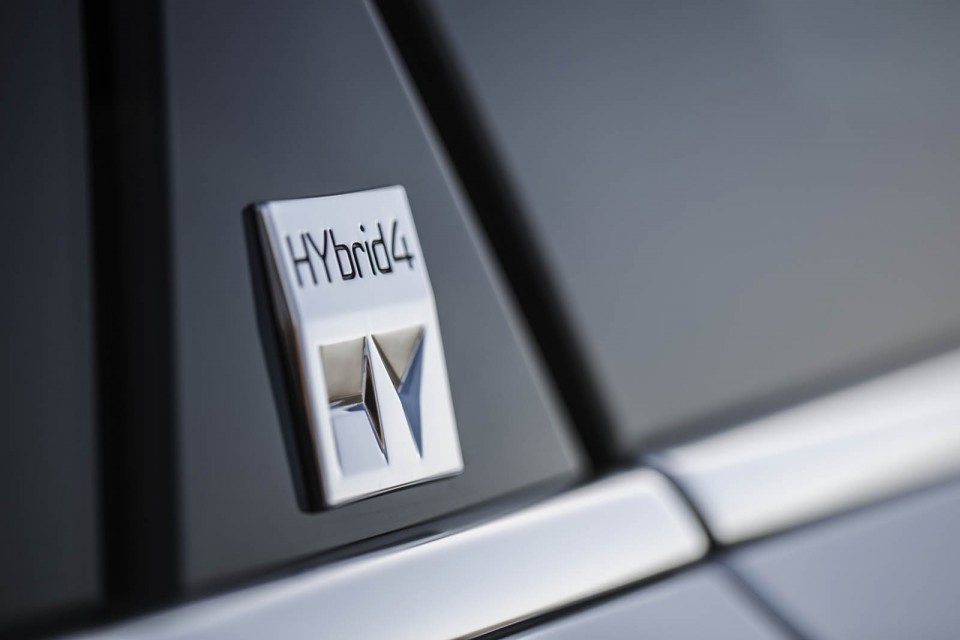 Photo badge HYbrid4 Peugeot 508 RXH restylée (2014)