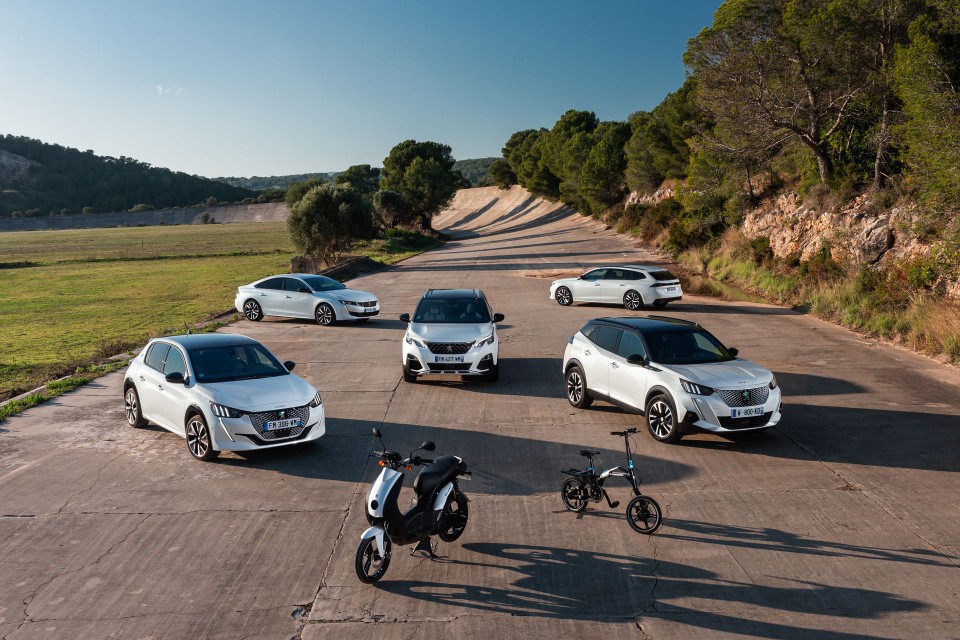 Photo Peugeot 508 II SW GT HYbrid Blanc Nacré - Essais presse 2