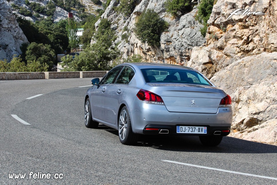 Photo essai Peugeot 508 GT restylée Gris Artense