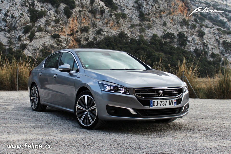 Photo 3/4 avant Peugeot 508 GT restylée Gris Artense