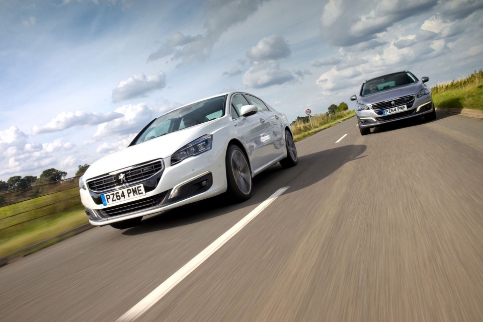 Photo officielle Peugeot 508 GT restylée Blanc Banquise (UK)