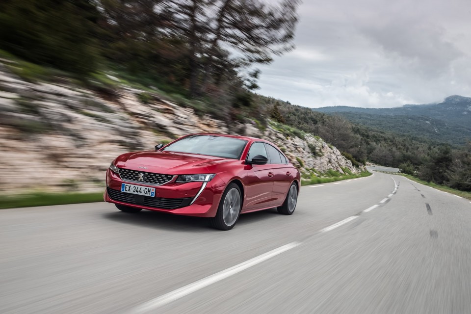 Photo officielle Peugeot 508 GT Rouge Ultimate - Essais presse 2