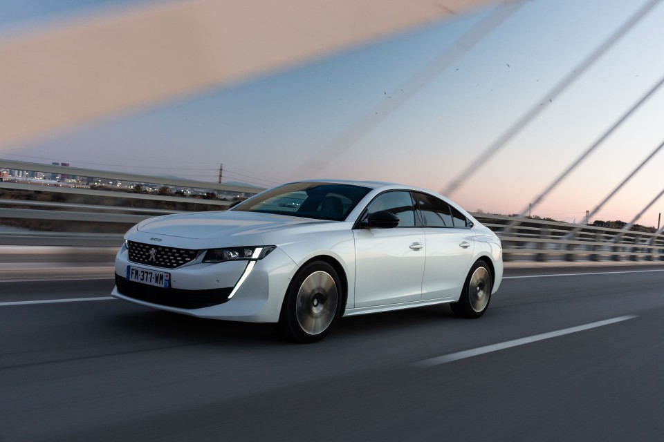 Photo Peugeot 508 II GT HYbrid Blanc Nacré - Essais presse 2020