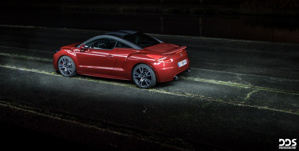 Shooting photo Peugeot RCZ R par DDS Photographe